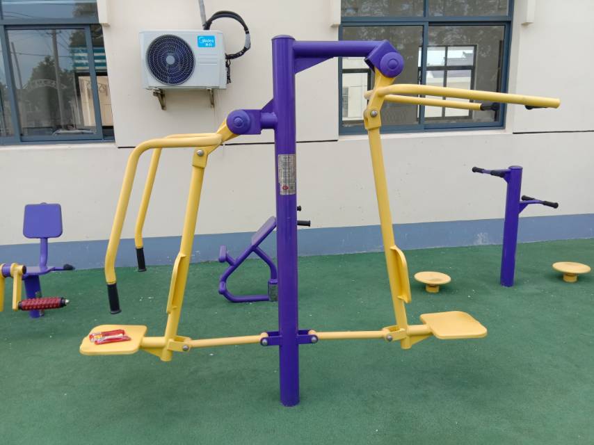 坐推坐拉器 坐推坐拉器