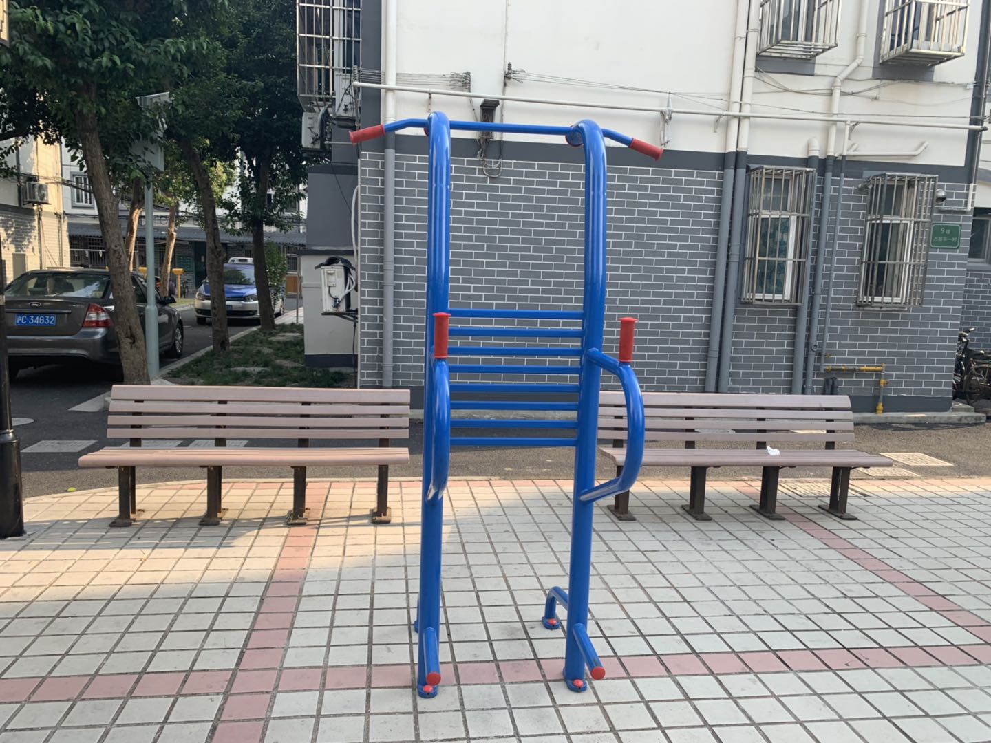 多功能訓(xùn)練器