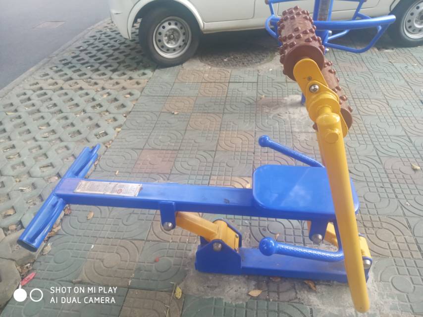 腹背屈伸訓(xùn)練器