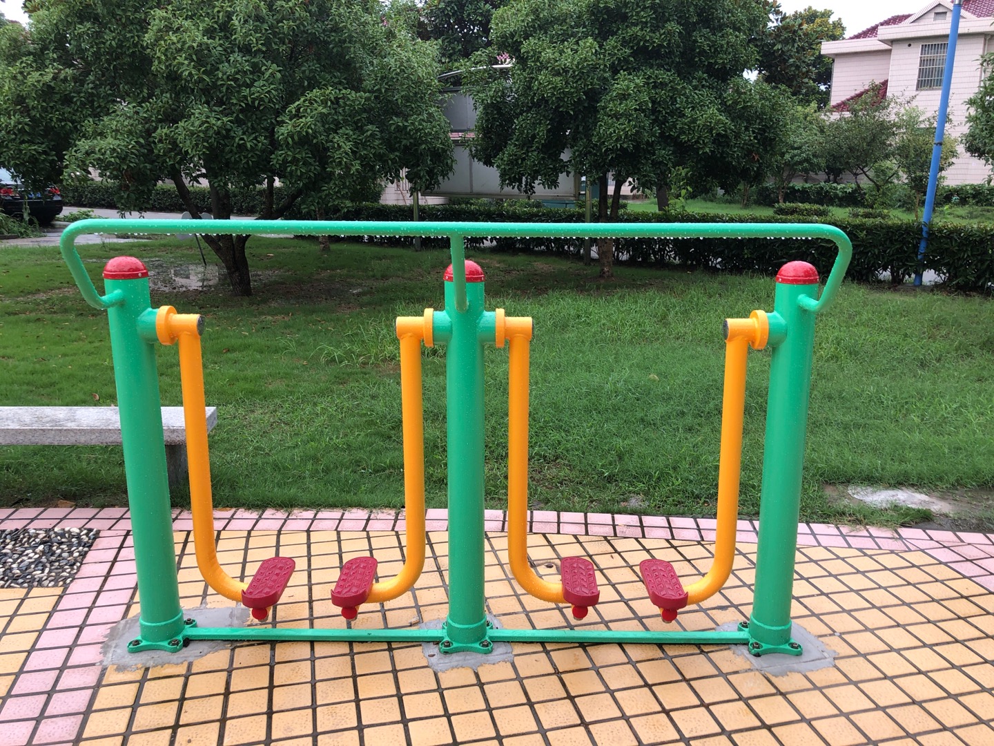 兩聯(lián)漫步機(jī)