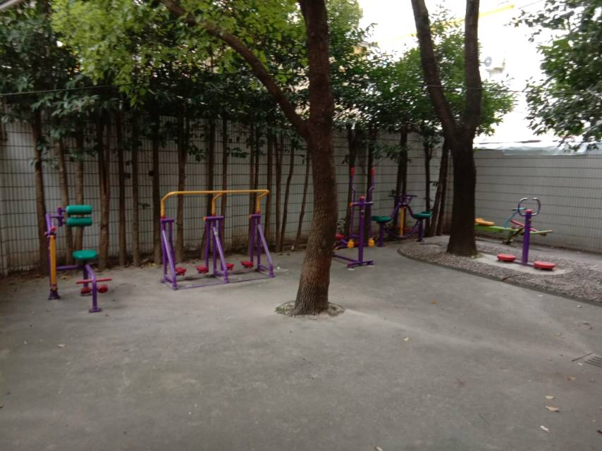 涇棲小區(qū)健身點(diǎn)