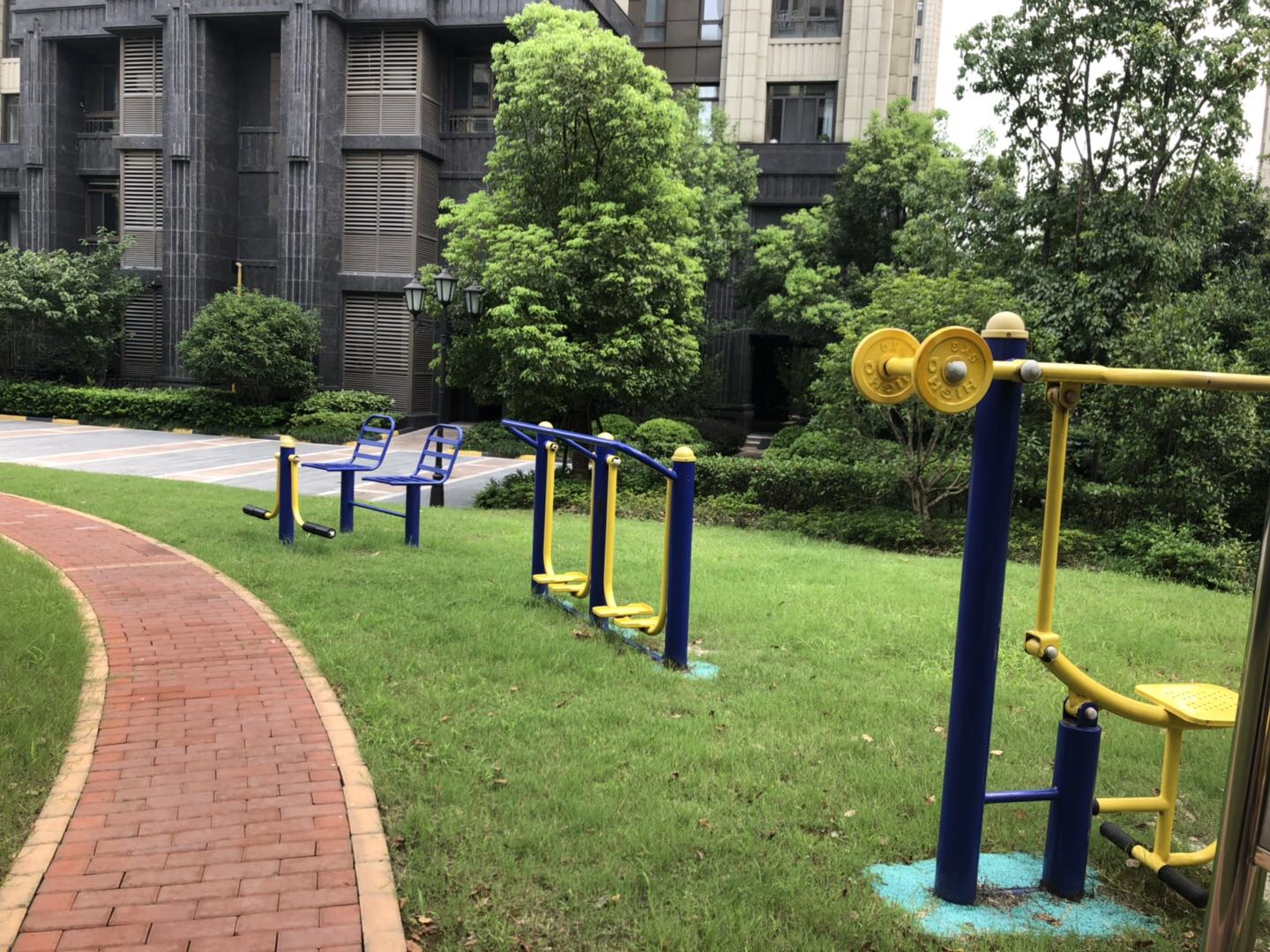 萬源一居居委A健身苑點(diǎn)