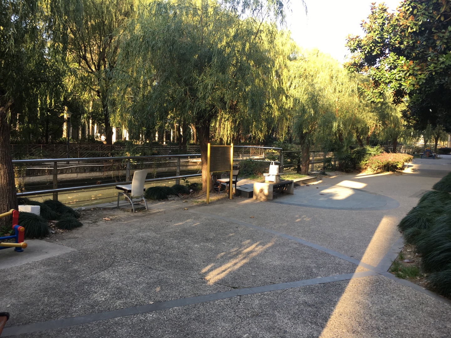 金匯花園居委寶虹公寓點