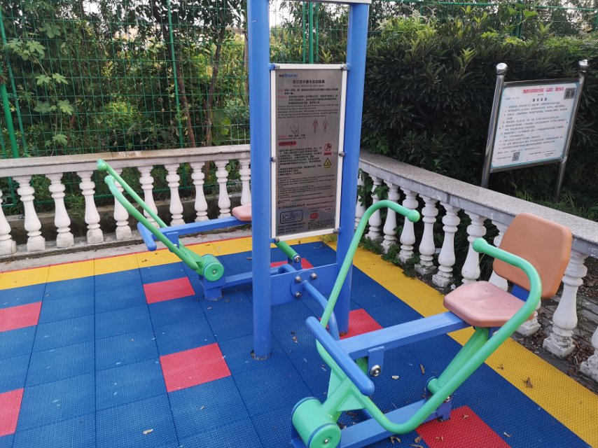 雙立柱平推平拉訓(xùn)練器