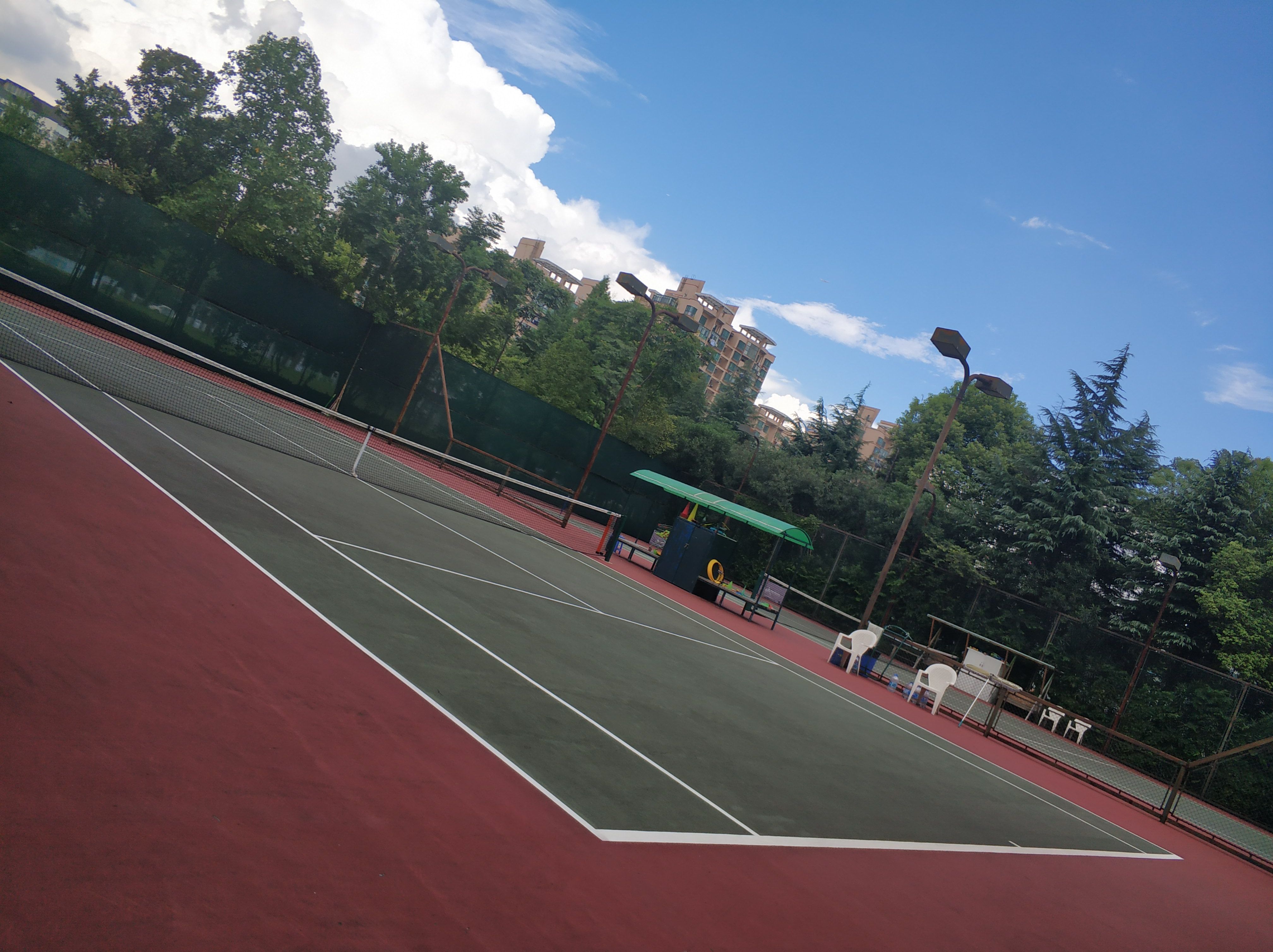 南箐園公共運(yùn)動場