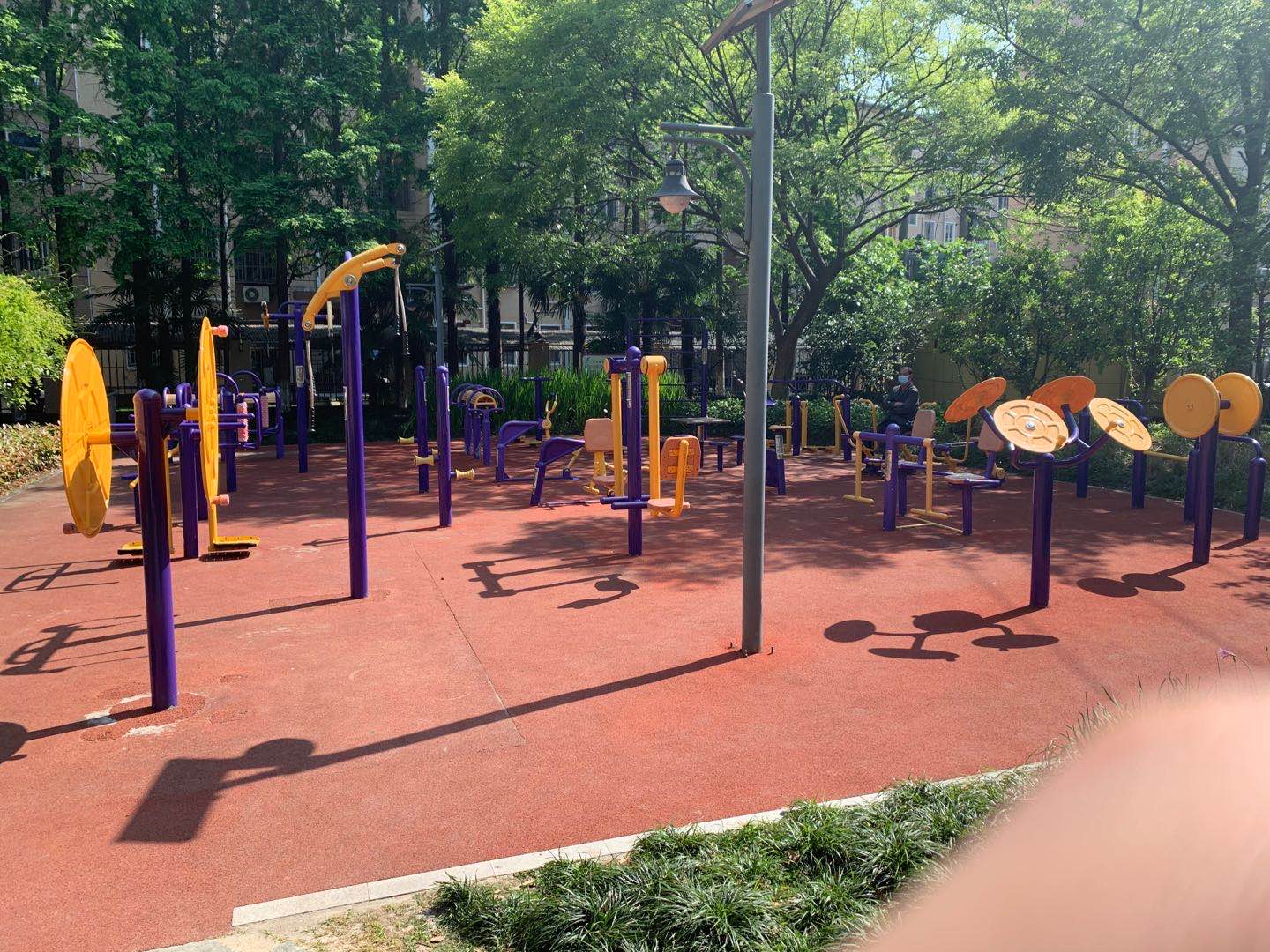 尚美社區(qū)小花園健身苑