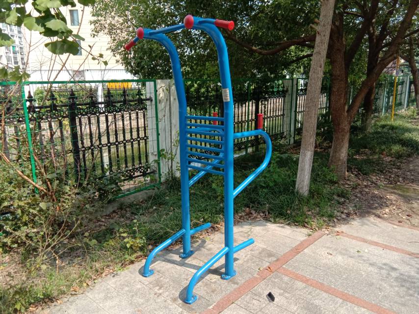 多功能訓(xùn)練器