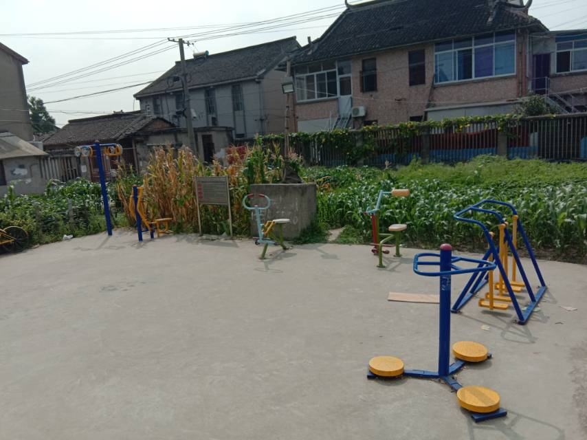 和橋村施家組健身點