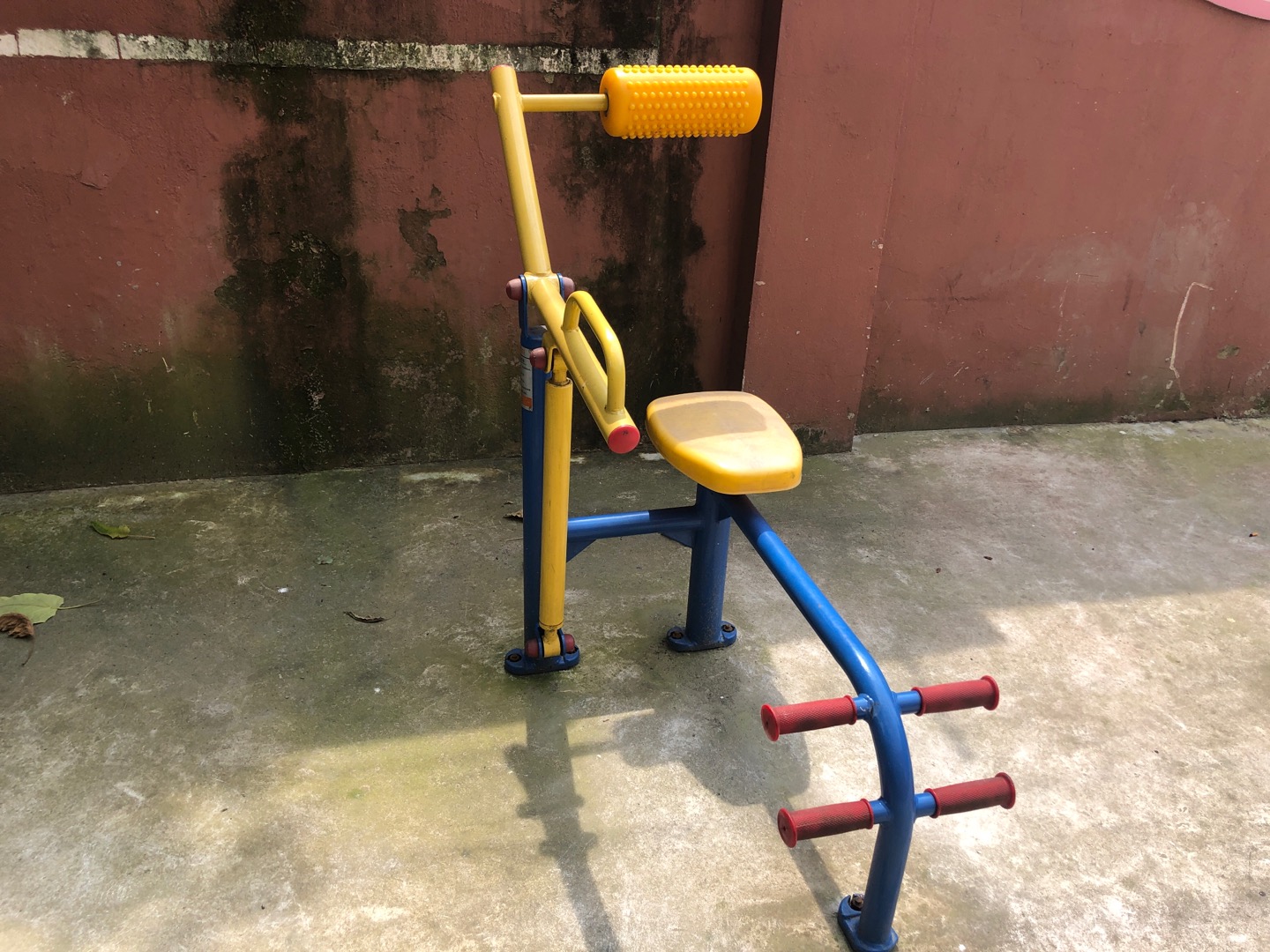 腹背鍛煉器 腹背鍛煉器