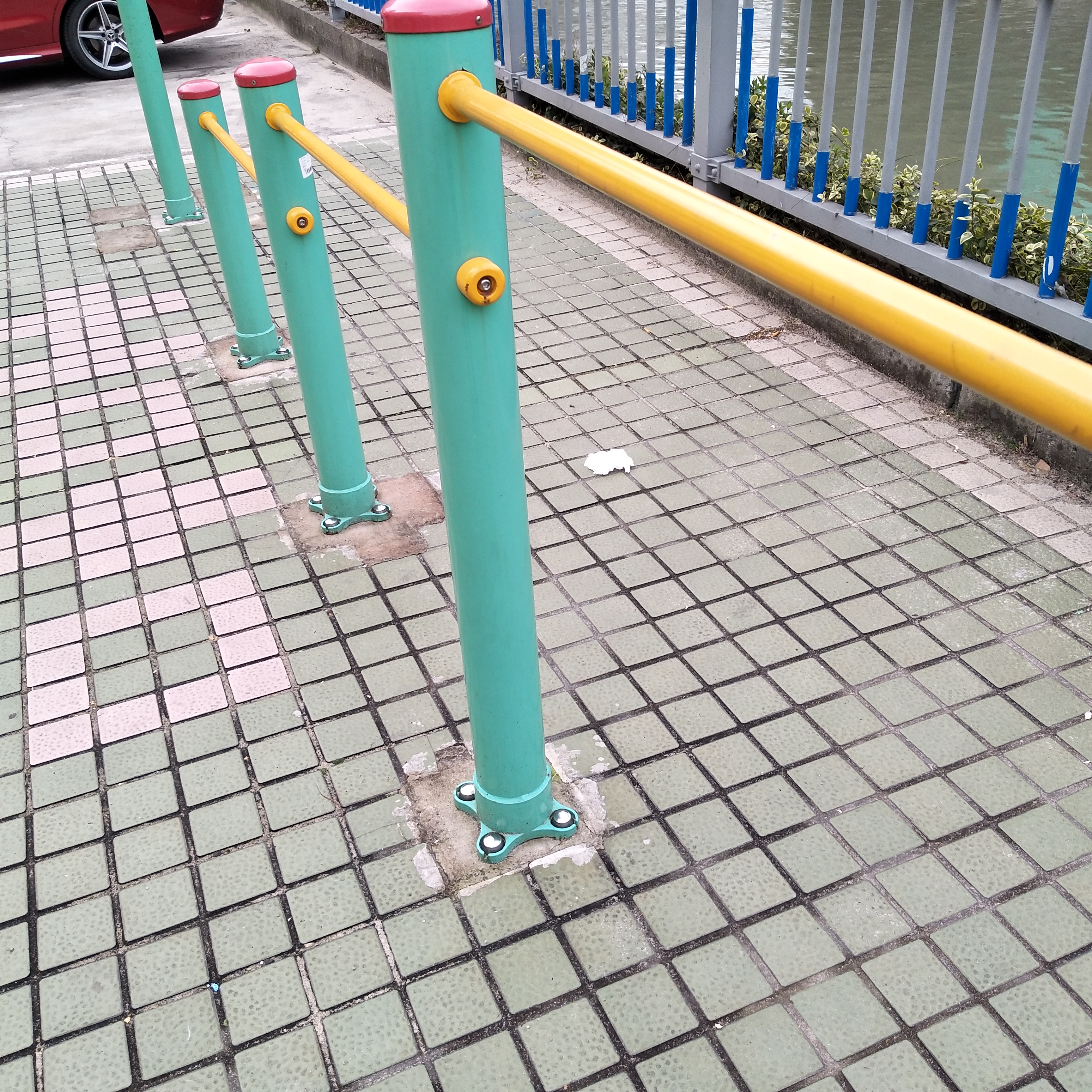 多聯(lián)壓腿架