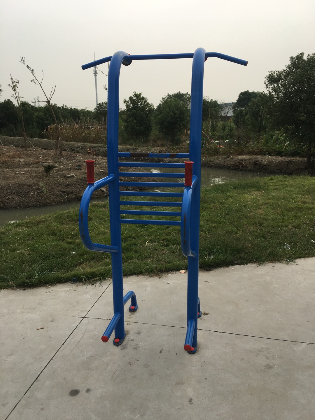 多功能訓(xùn)練器