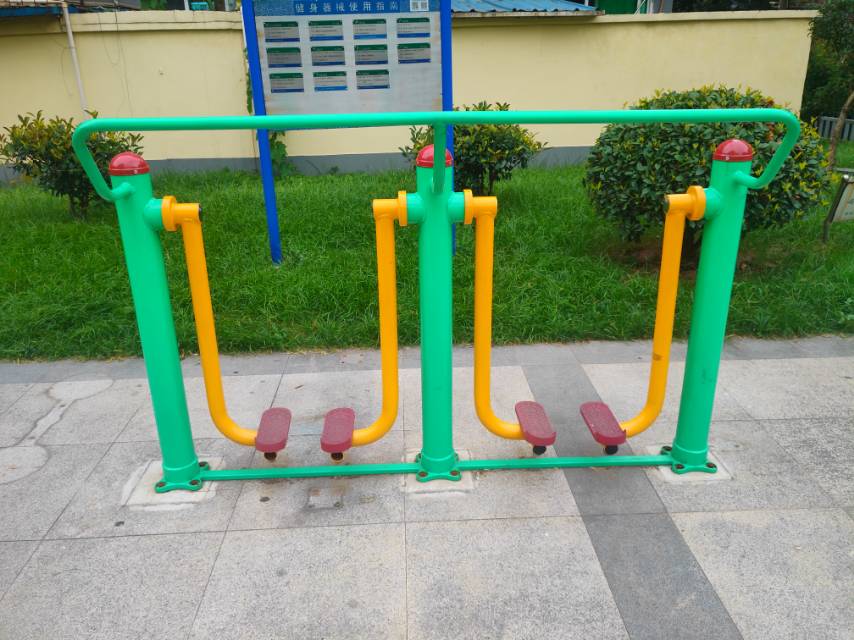 兩聯(lián)漫步機(jī)