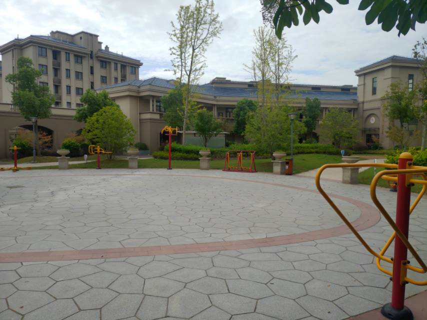 金日居委東苑健身點1