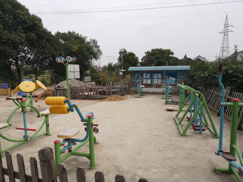 果園村14組健身點