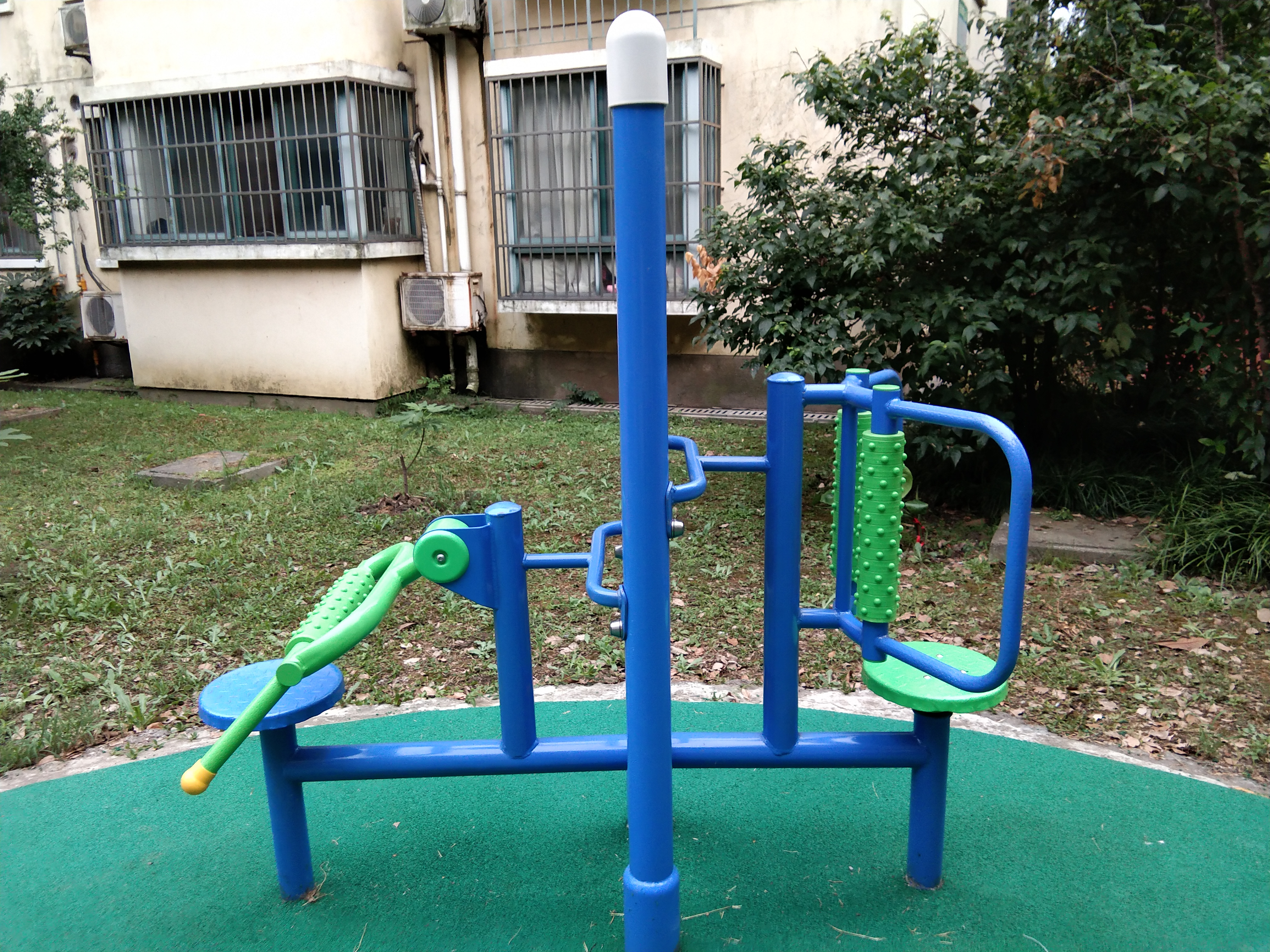 雙立柱腰背按摩器 雙立柱腰背按摩器