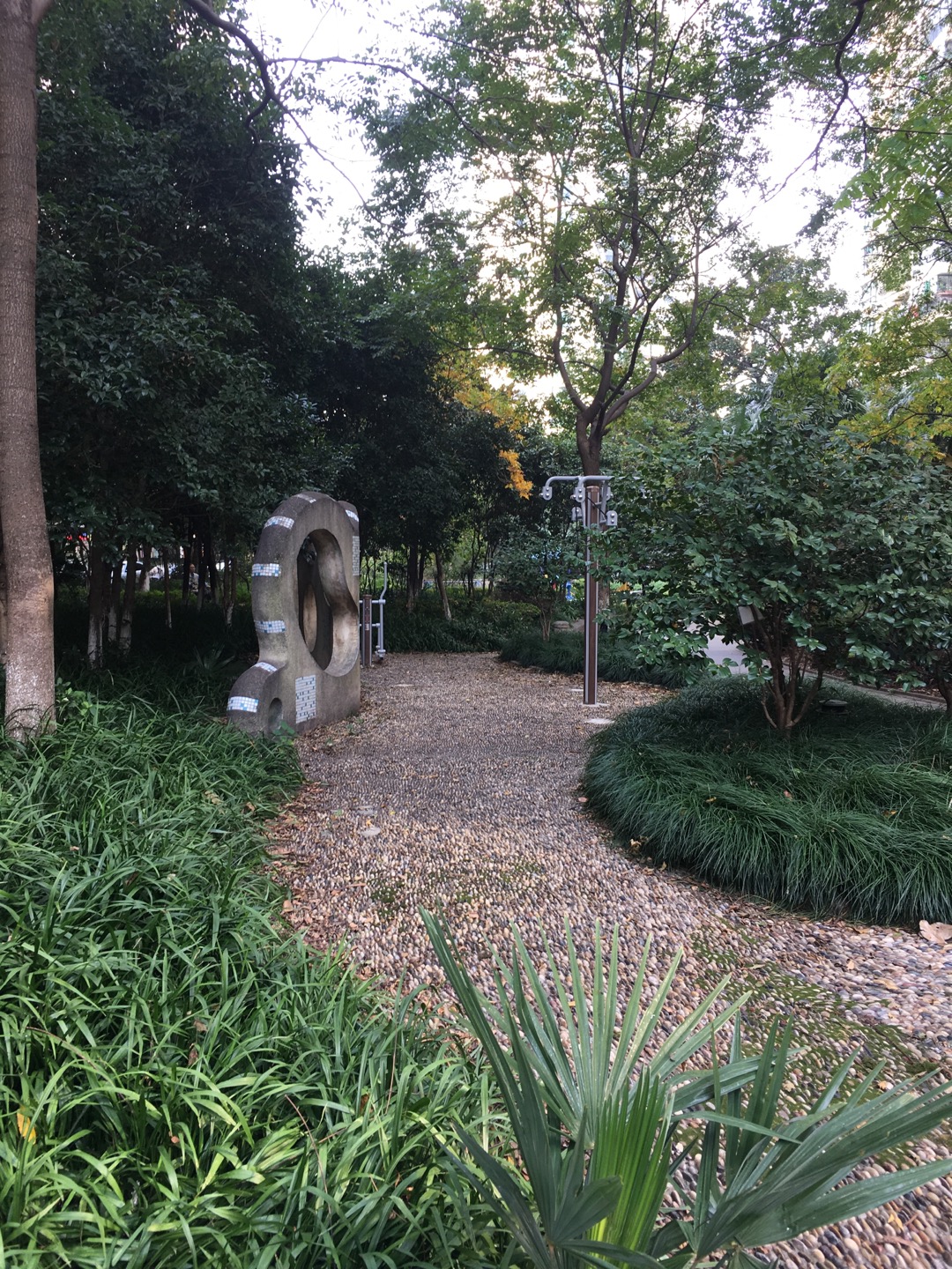 中遠(yuǎn)兩灣城健身苑點