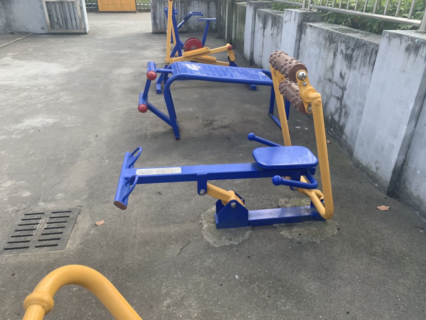 腹背屈伸訓練器