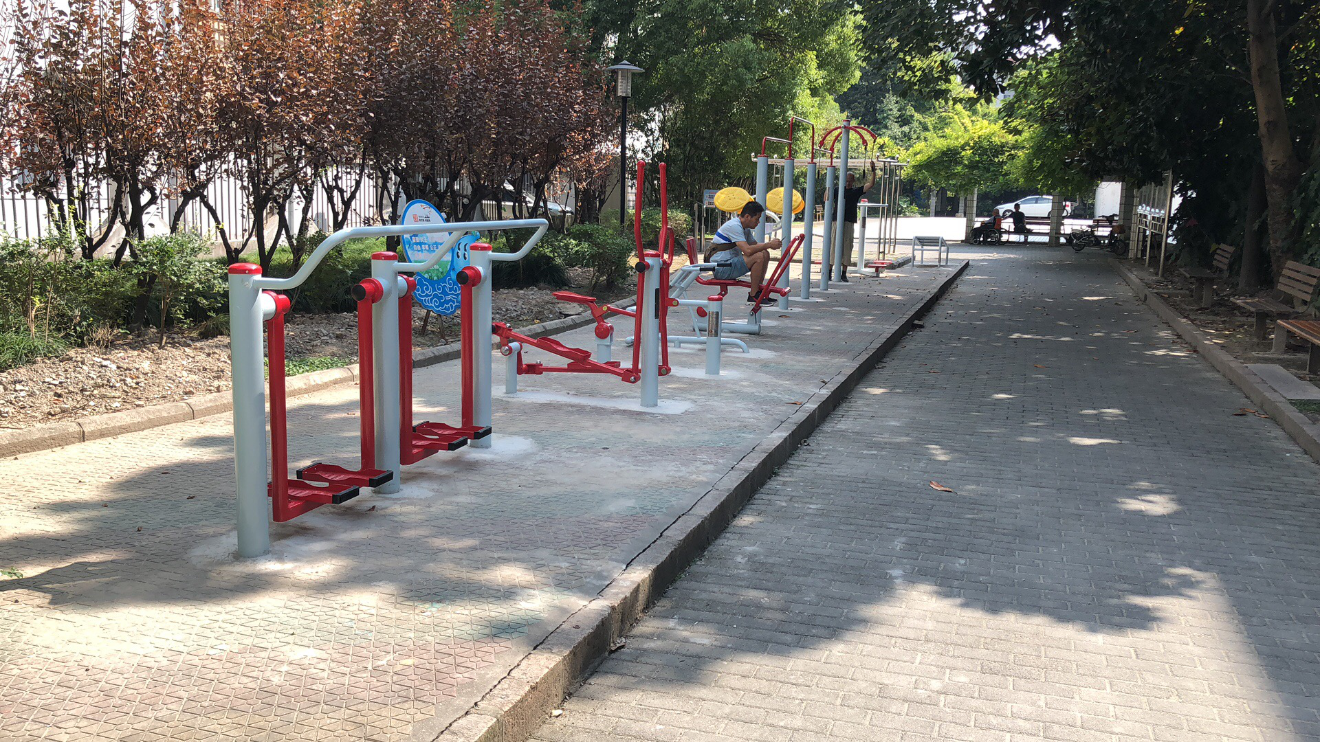 蓮溪八居健身點