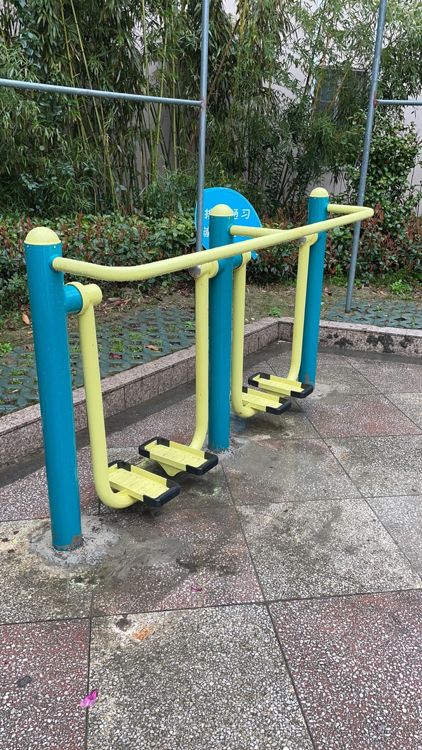 二位智能太空漫步機