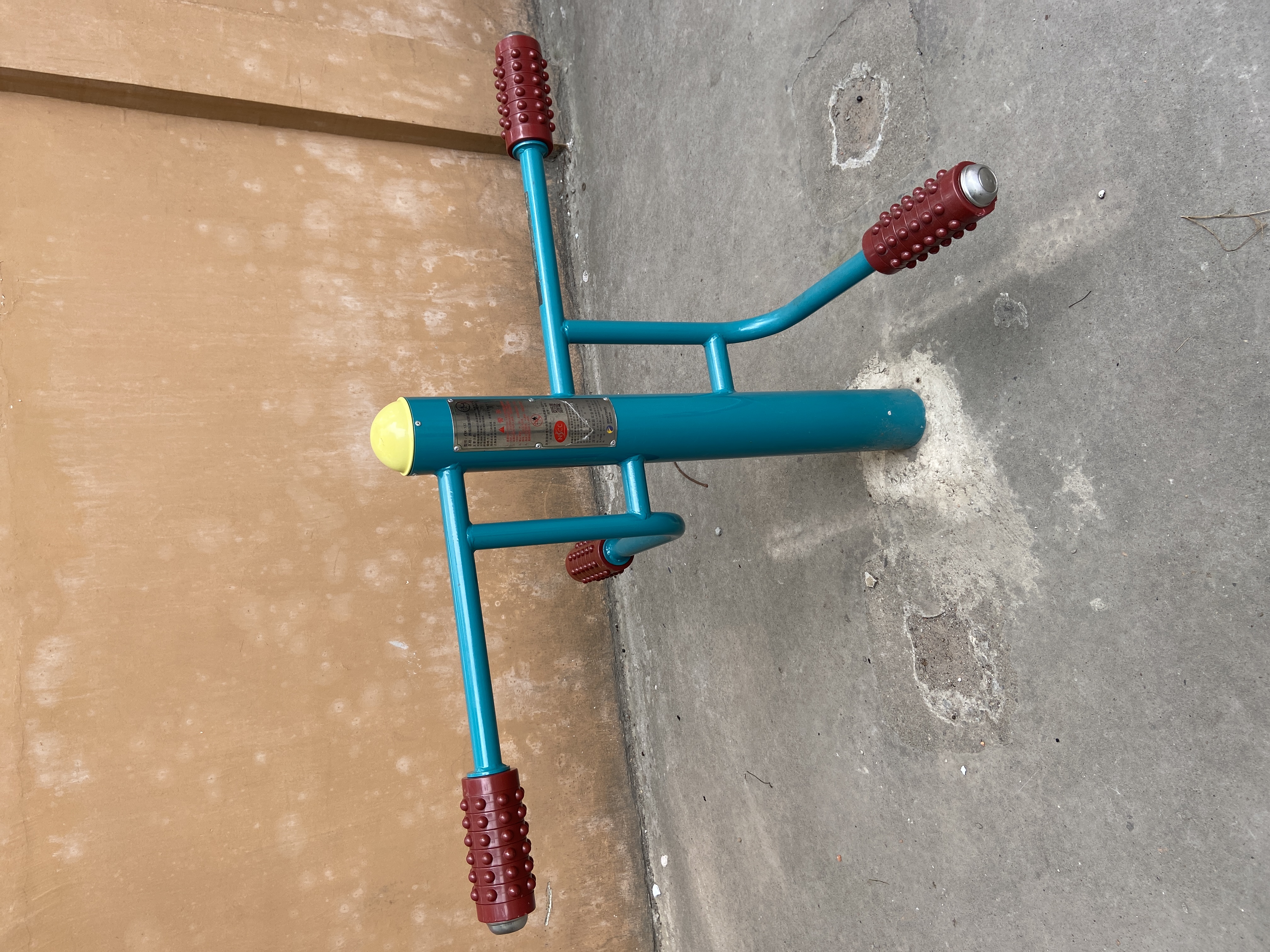 四級(jí)壓腿按摩器