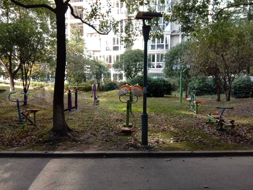 香花居委市民益智健身點(diǎn)1