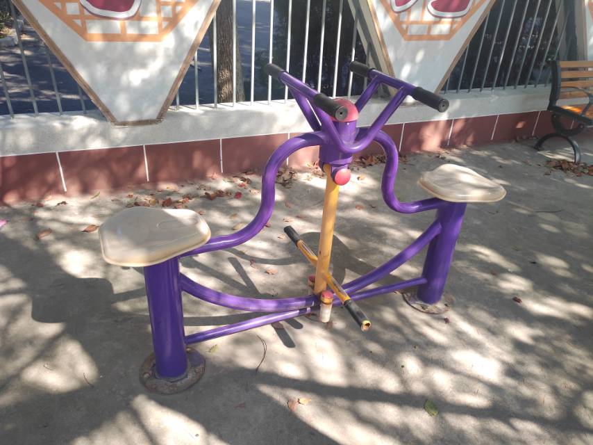 下肢訓(xùn)練器