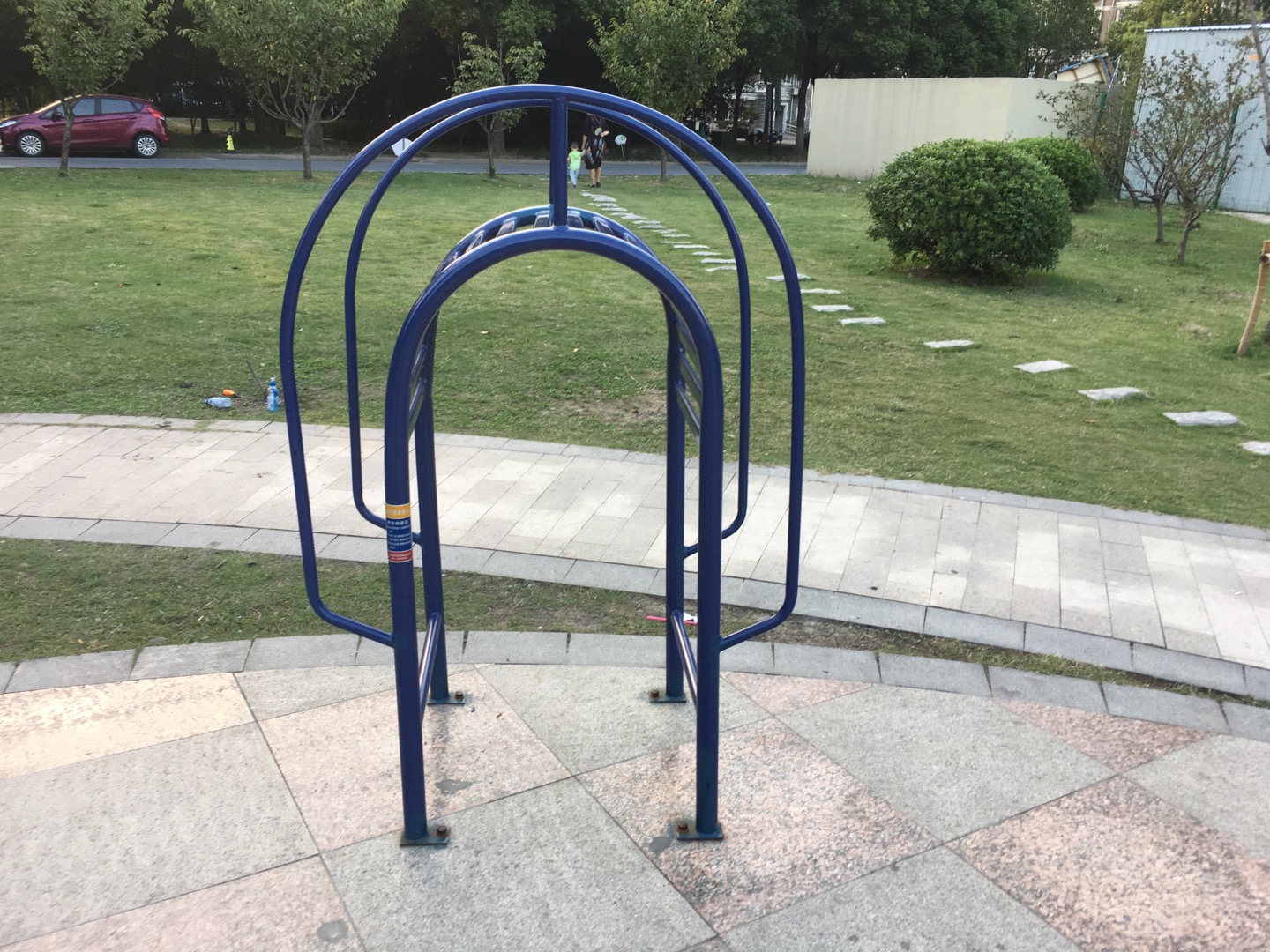 腰背伸展訓練器