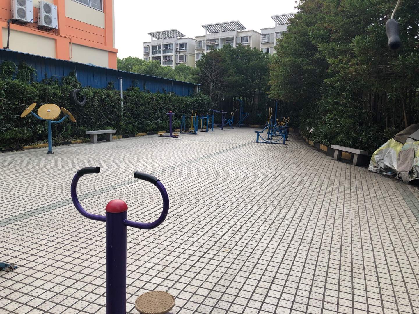 嘉華社區(qū)臨潭路518弄健身點(diǎn)