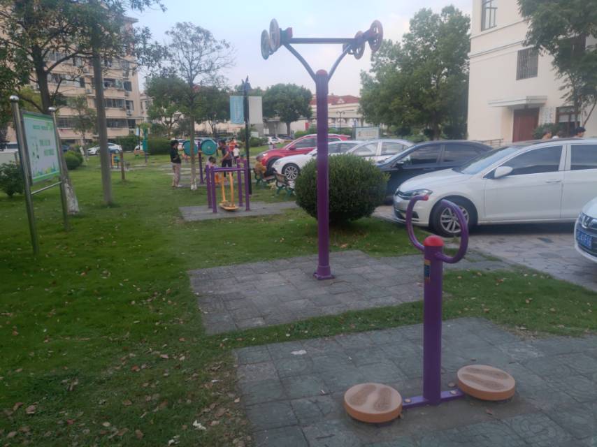 玉樂居委會健身點