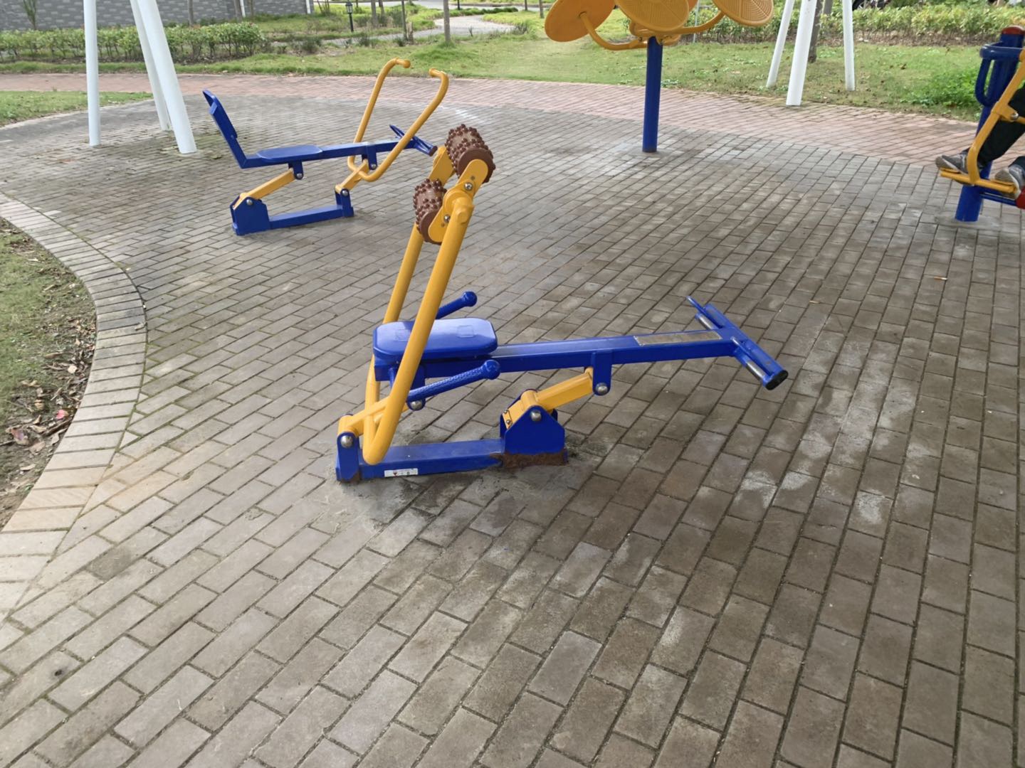 腹背屈伸訓(xùn)練器