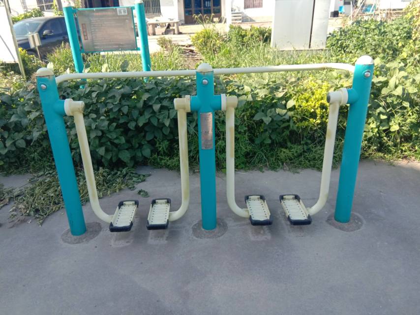 雙位太空漫步機