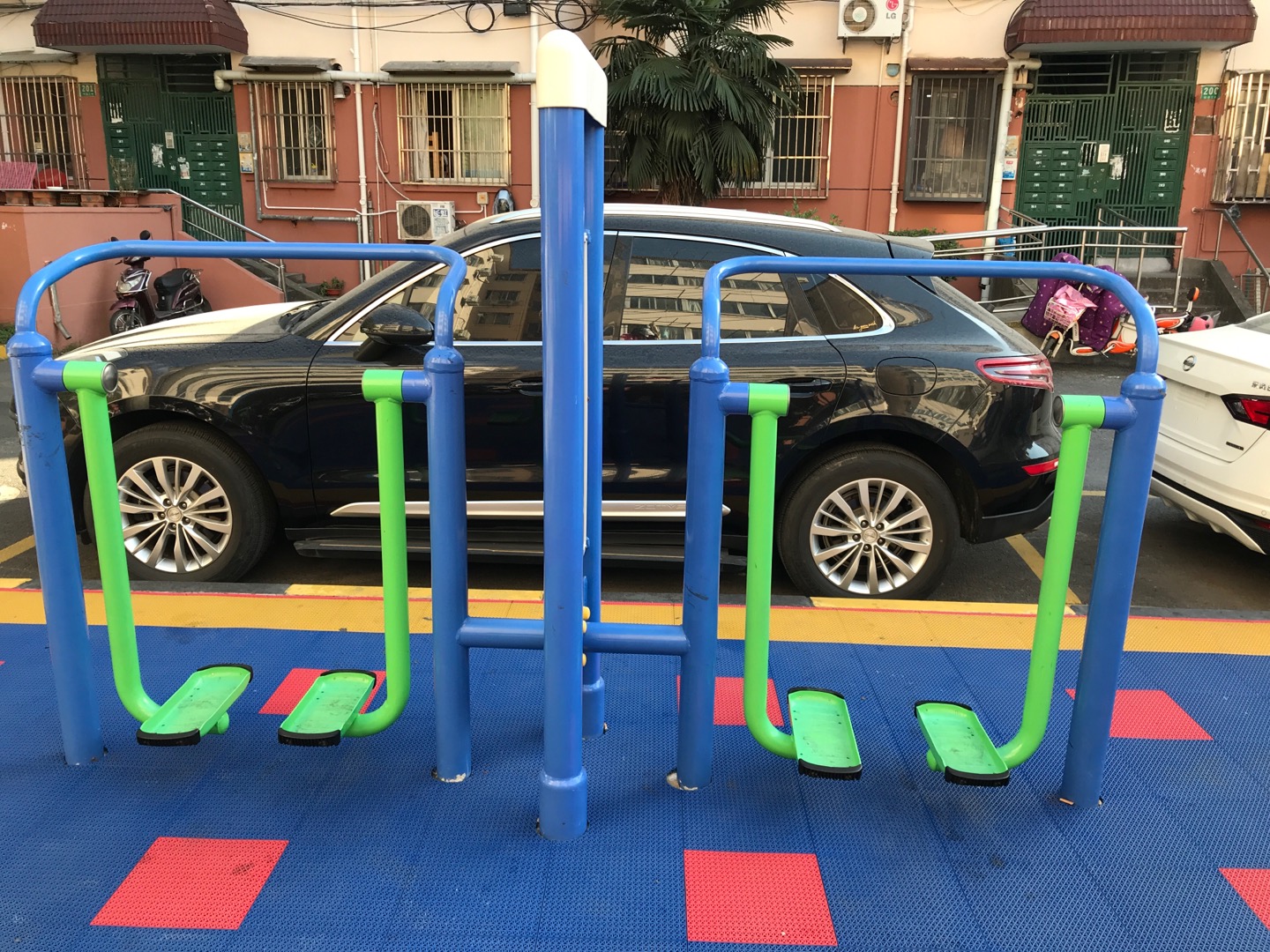 雙立柱太空漫步器