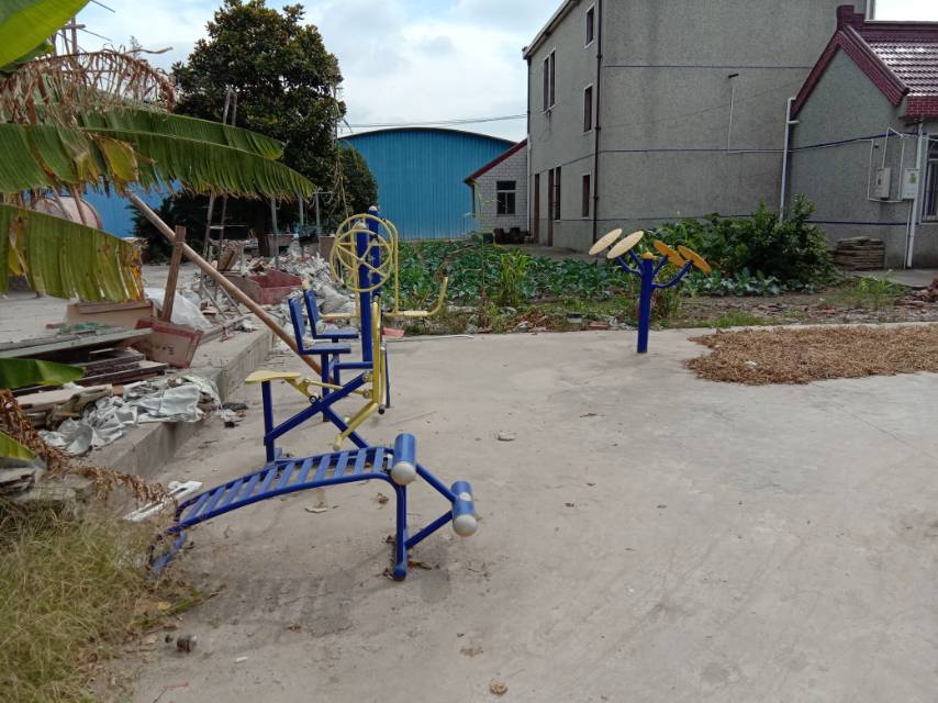 崇明區(qū)中興鎮(zhèn)汲浜大公16隊健身點