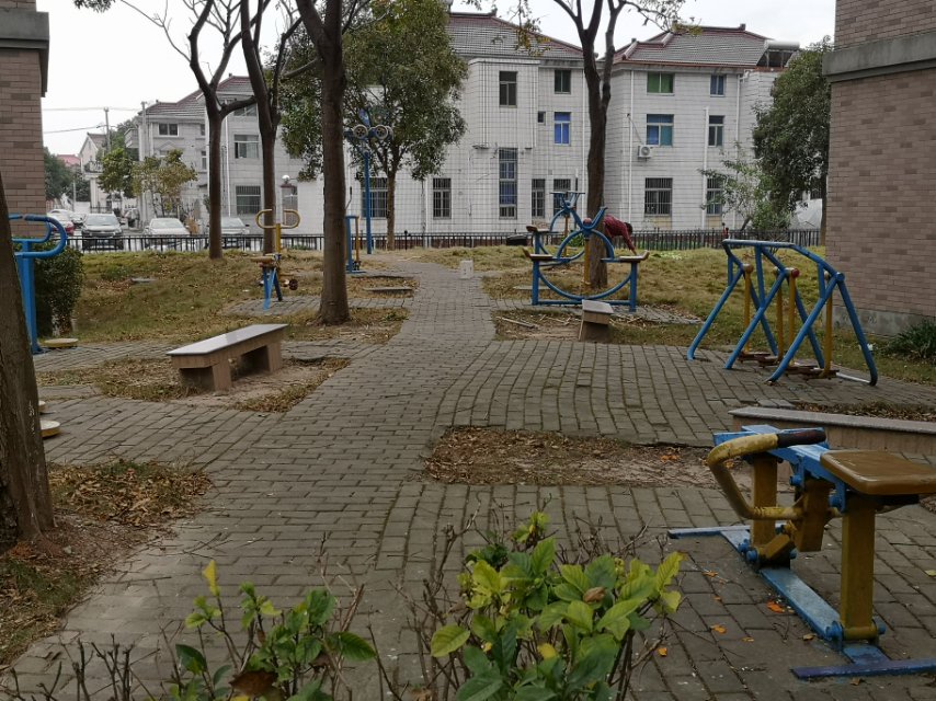 欣松苑居委625弄健身點