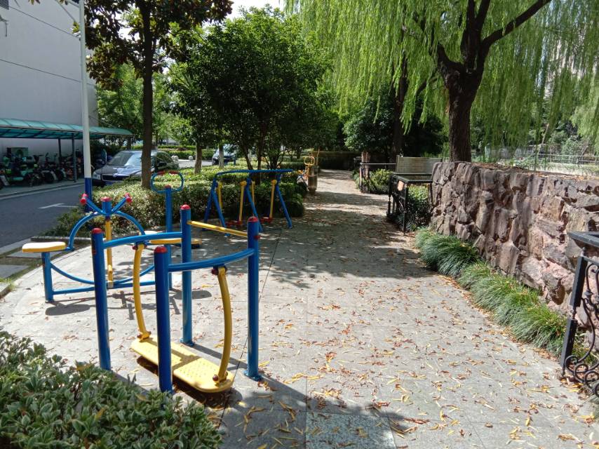 徐行文體中心健身苑點