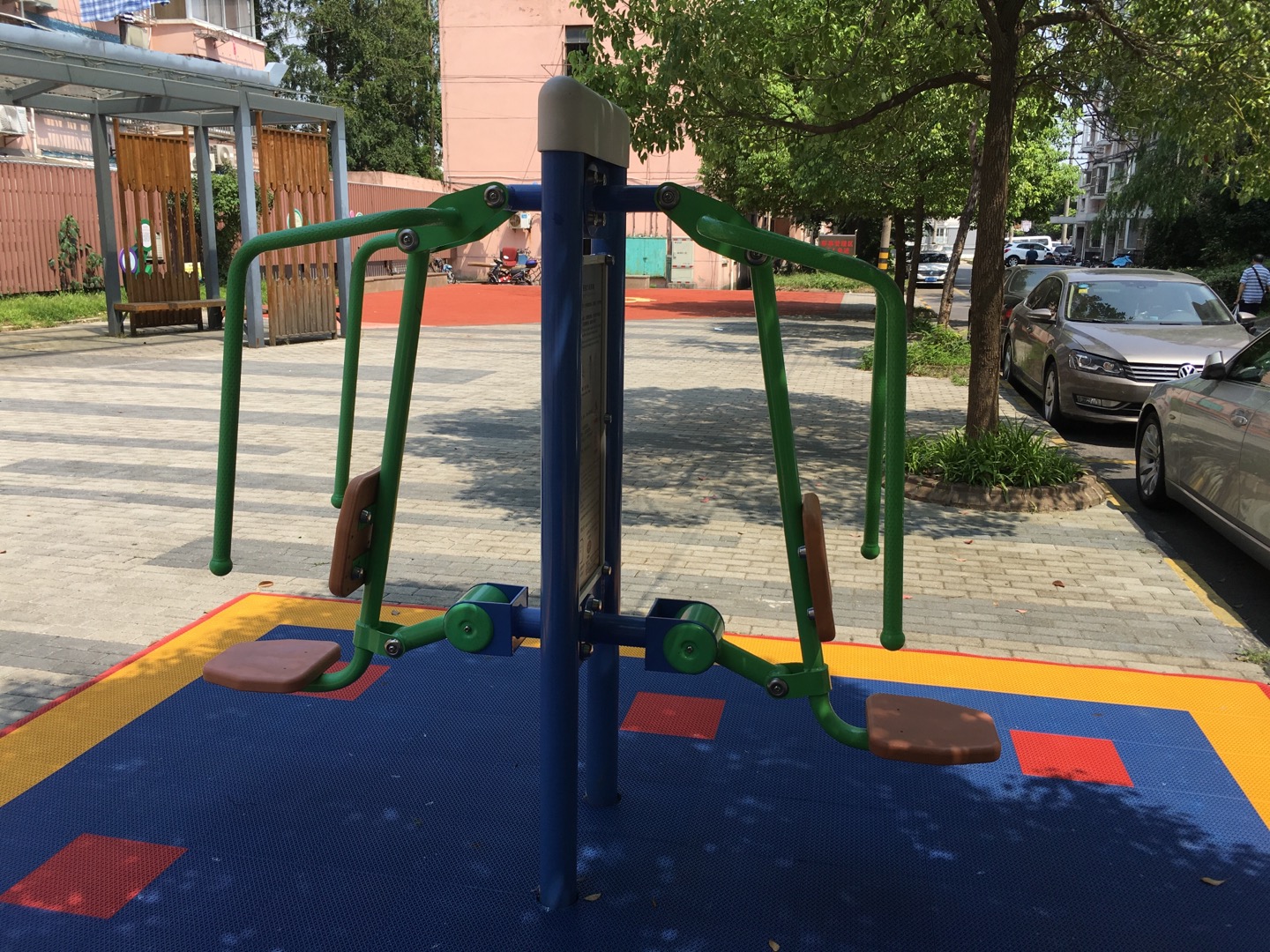 雙立柱前推訓(xùn)練器