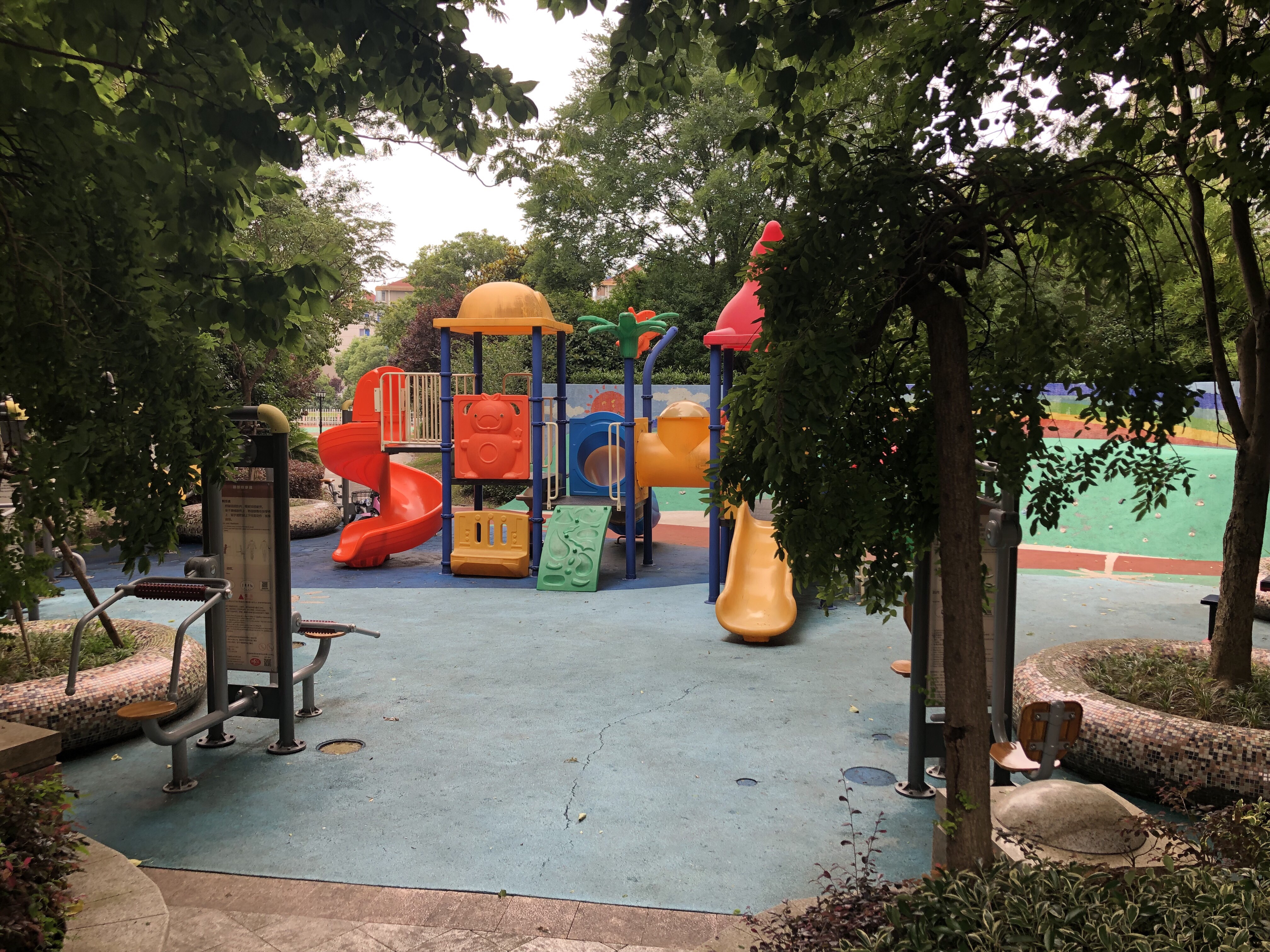 解放一居市民益智健身點(diǎn)