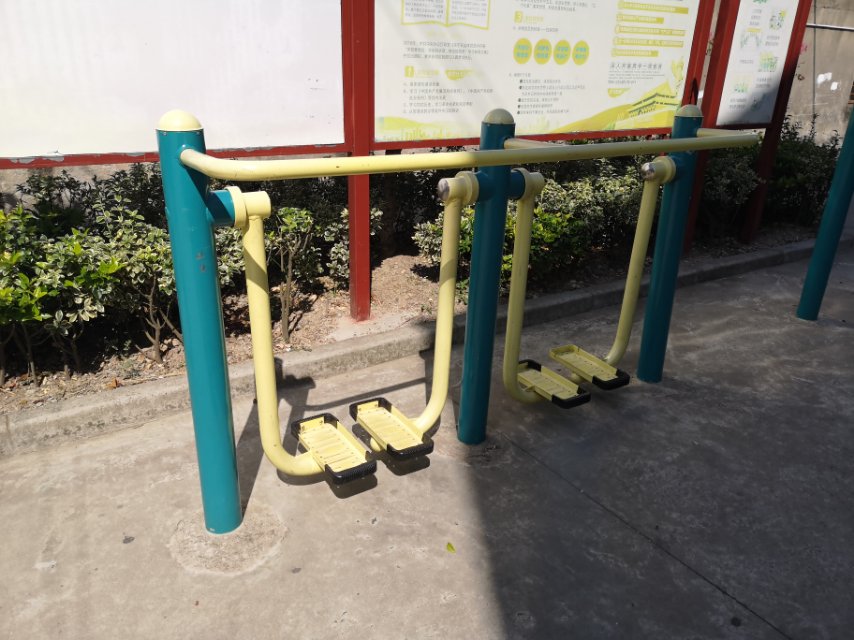 雙位太空漫步機