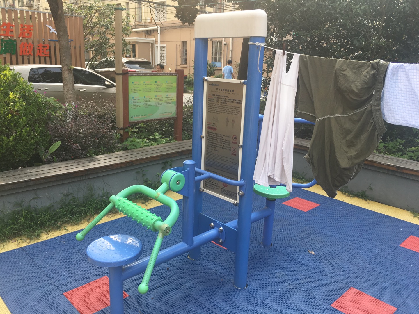 雙立柱腰背按摩器