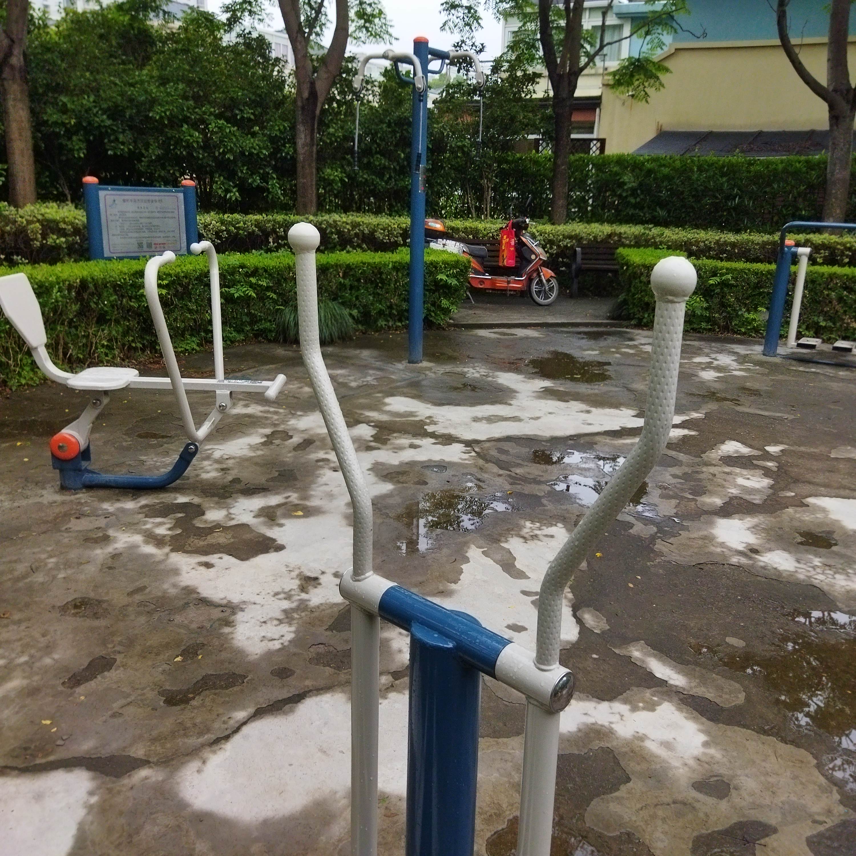 靜安區(qū)靜安寺街道靜安居委健身點(diǎn)（北京西路1585弄）