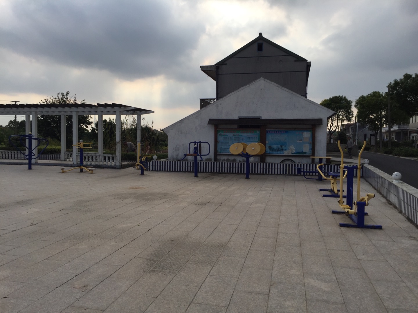 永發(fā)村二組健身點(diǎn)