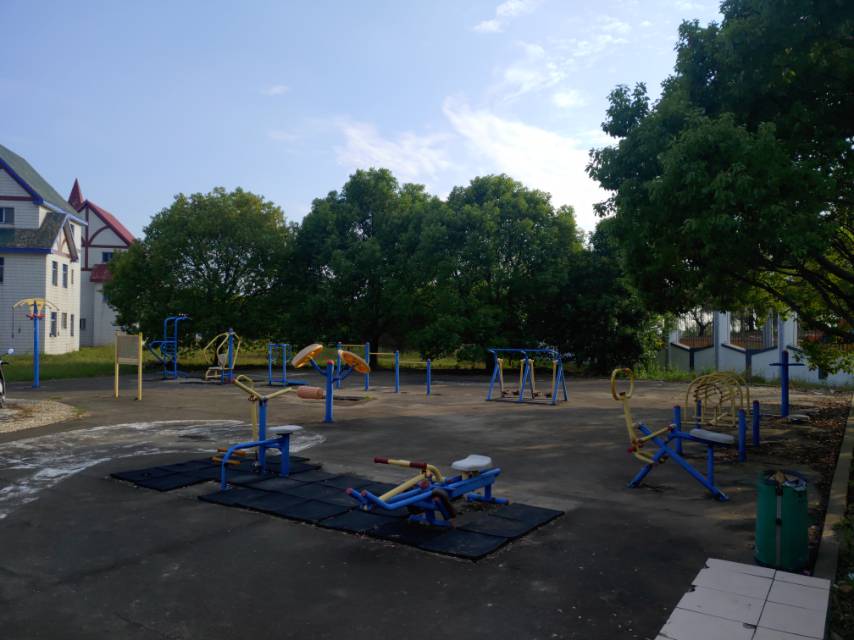 新海鎮(zhèn)銀杏花園健身點