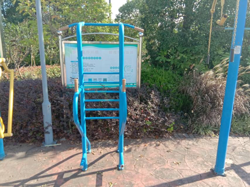 多功能訓(xùn)練器