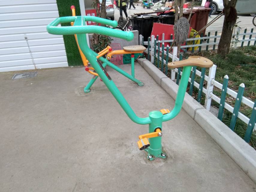 直立健身車 直立健身車