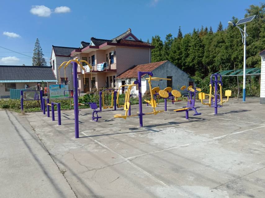 協(xié)隆村濱江7隊(duì)健身路徑