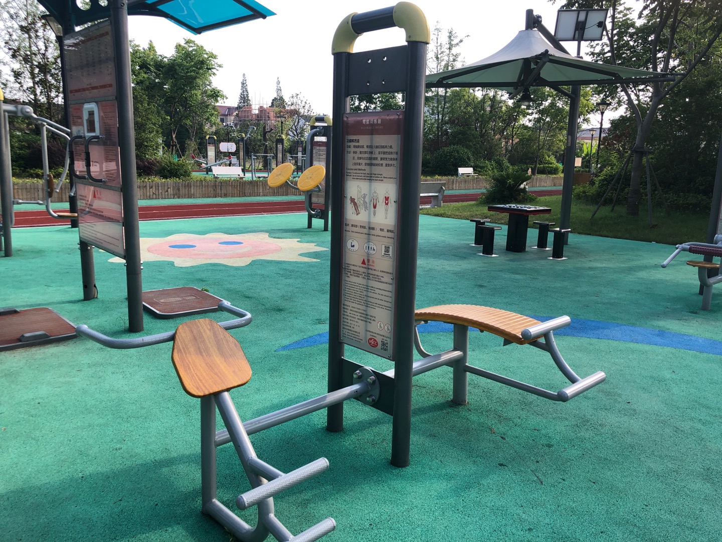 背肌訓(xùn)練器