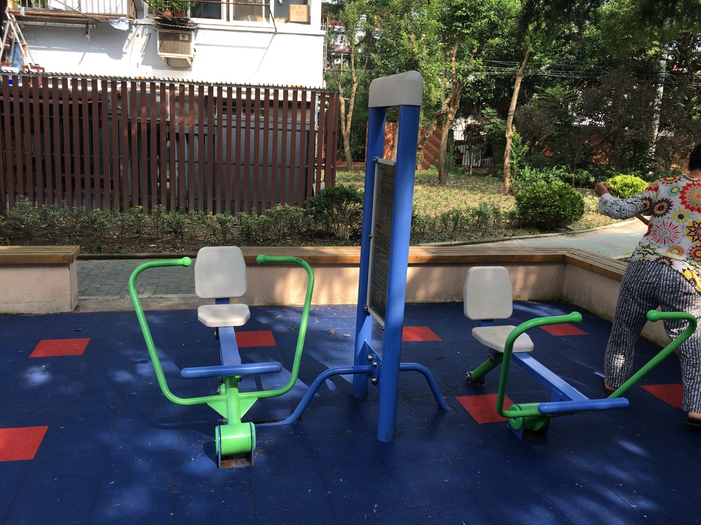 雙立柱平推平拉訓練器