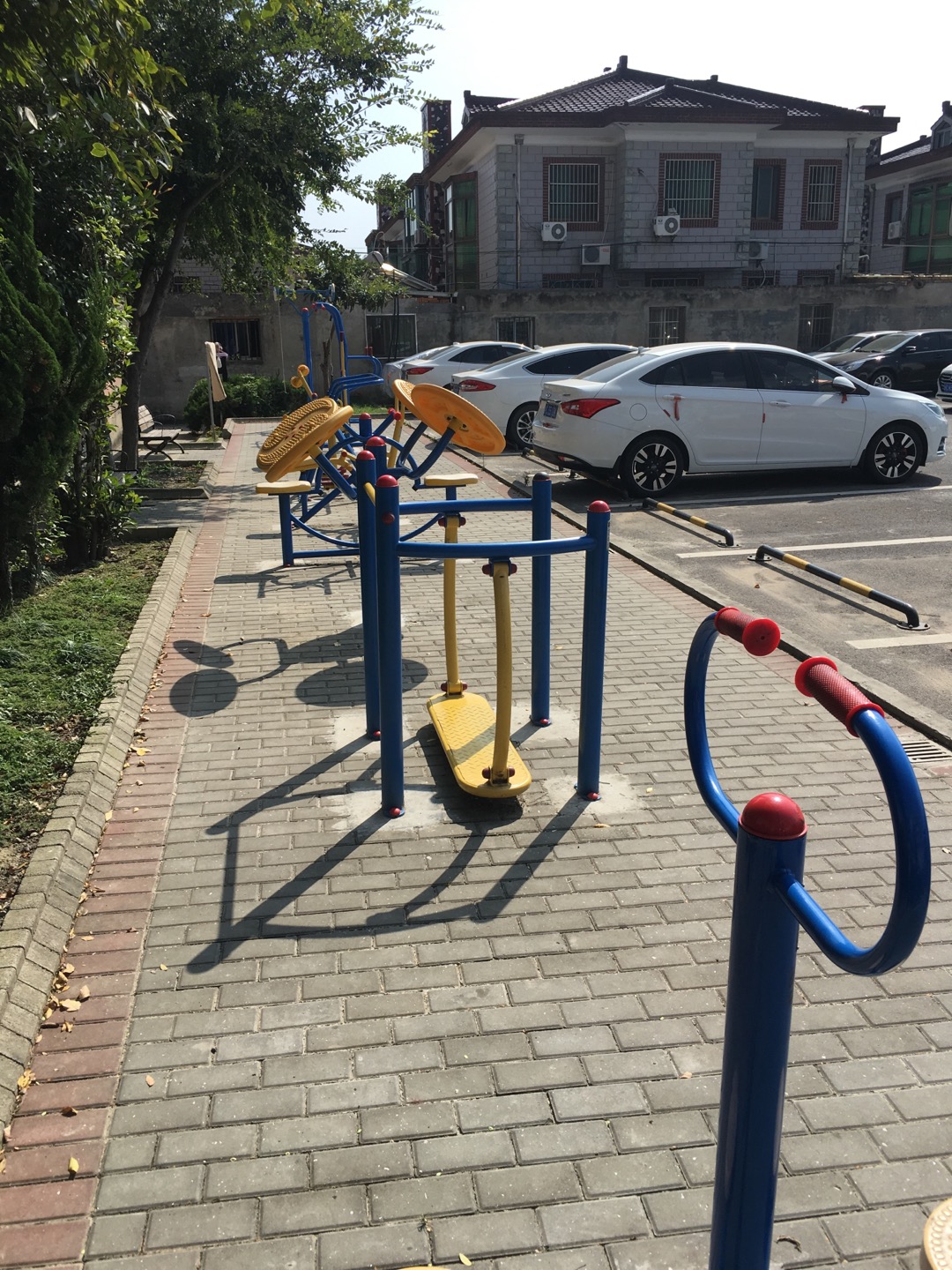 影都小區(qū)健身點(diǎn)