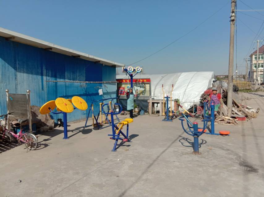 立新村3組233號西健身路徑