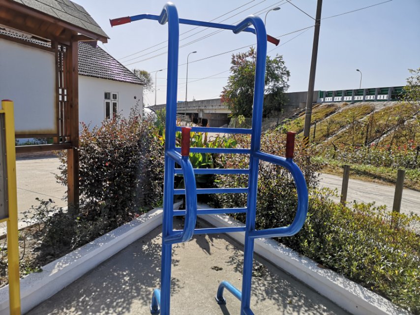 多功能訓(xùn)練器